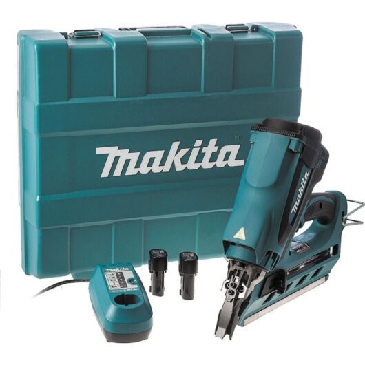 GN900SE Gas First fix nailer - Makita